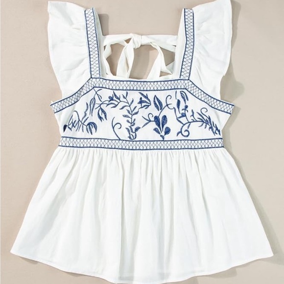 NEW White & Blue Embroidered Women's Boho Embroidered Peplum Top - Picture 1 of 7
